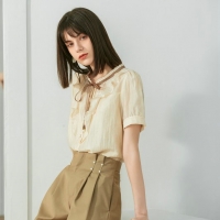 时尚穿搭 | 告别普通，今年的衬衫很不一样！