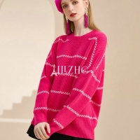 时尚穿搭 | 夏末秋初时节，给你一份减龄又简约的穿搭攻！