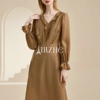 时尚穿搭 | 秋季女装，不可错过的大地色！