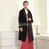 春日，一件风衣最值得期待