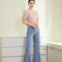 时尚穿搭 | 春季的牛仔裙、牛仔裤这样穿，舒适自然又优雅。