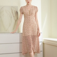 时尚穿搭 | 大骨架女生怎么穿才显得娇小？